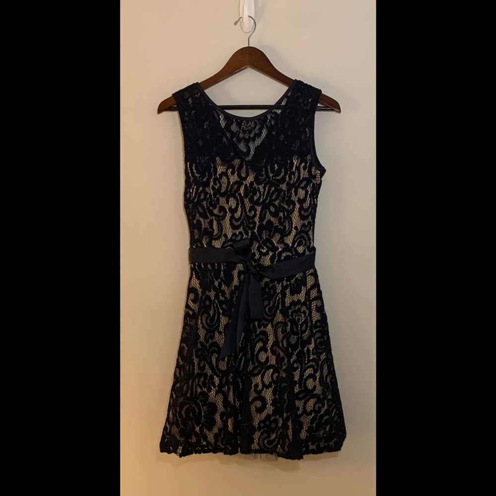 Betsy & Adam Women's Size 6 Navy Lace Cocktail Dress with Nude Underlay
